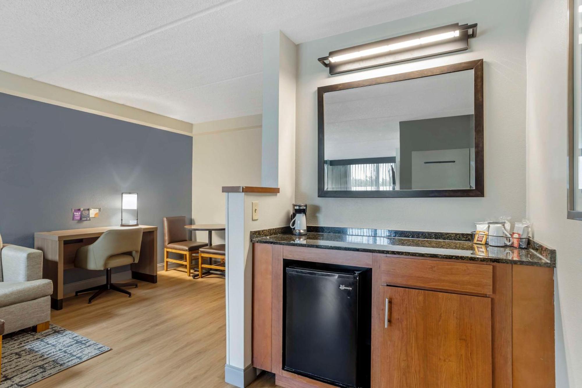 Hyatt Place Houston-north Hotel